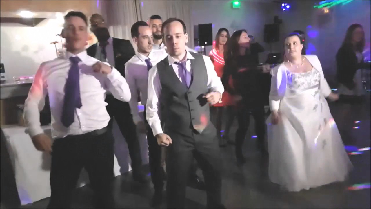 Ouverture de bal de mariage avec flashmob – Sia/Tom Jones/Prince de bel Air/Uptown Funk